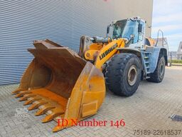 Liebherr L586 Wage!