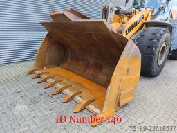 Liebherr L586 Wage!