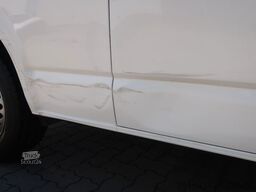 VOLKSWAGEN T6.1 Transporter Kasten lang FWD / Klima / PDC