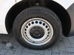 VOLKSWAGEN T6.1 Transporter Kasten lang FWD / Klima / PDC