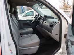 VOLKSWAGEN T5 Transporter Hochdach lang/KTW/Klima/FN: A76