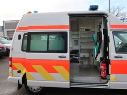 VOLKSWAGEN T5 Transporter Hochdach lang/KTW/Klima/FN: A76