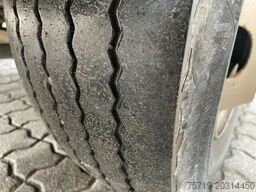 Isuzu N2R 75D 4x2 Semat/Zöller