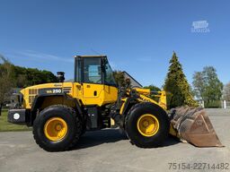 Komatsu WA250-5H mit Waage