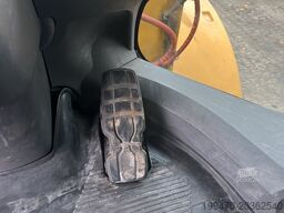 Caterpillar 930M