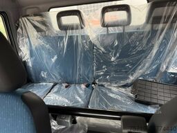 Mitsubishi Fuso Canter Winterdienst Salzstreuer