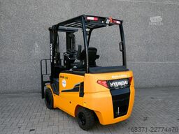 Hyundai 35B-9U
