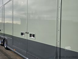 Rolfo Auriga Deluxe 121, geschlossen