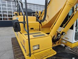 KOMATSU HB215LC-3
