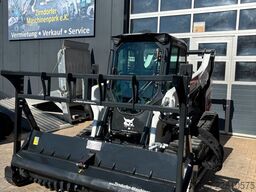 BOBCAT T 76 Raupe mit Forstmulcher