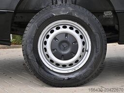 Mercedes-Benz Sprinter 317 CDI Kasten L2H2 Holz Navi Kamera