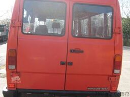 MERCEDES-BENZ 310 D-KA hoch/lang Feuerwehr LKW 9-Sitzer Servo