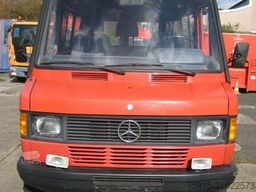 MERCEDES-BENZ 310 D-KA hoch/lang Feuerwehr LKW 9-Sitzer Servo