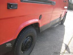 MERCEDES-BENZ 310 D-KA hoch/lang Feuerwehr LKW 9-Sitzer Servo