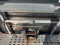 IVECO 70C17 Abschleppwagen, 7 Sitze