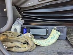 VOLVO FH 460 Globe Baustoffpritsche mit Kran Palfinger