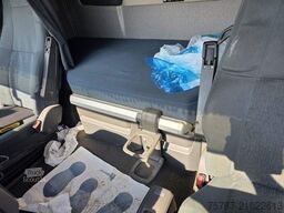 VOLVO FH 460 Globe Baustoffpritsche mit Kran Palfinger