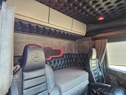 Scania R520 V8 8x2/6 / HMF 70 tm + JUMBO AANHANGER