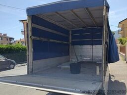 Isuzu NPR85-5DX