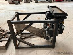 Ditch Witch R300