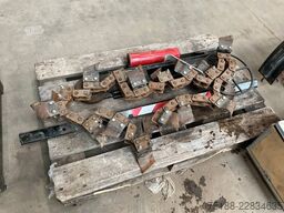 Ditch Witch R300