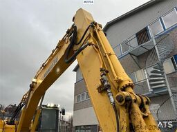 Komatsu PC228USLC-8 excavator w/ 3 buckets and tiltrotator