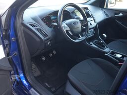 Ford FOCUS WAGON 1.5TDCI ST-Line