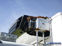 D.A.F. LF 250 FA 4X2 Carrier Supra 750 frigo