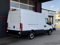 IVECO Daily 35S16 Hochdach Klimaautom. PDC hinten