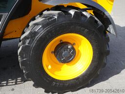 JCB 535-95 / 3.5 T / range 9.5 m / 700 MTH!
