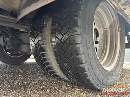 VW CRAFTER Euro 5 - 5 cil 2.5 L diesel - glaswagen...