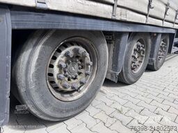 Schmitz Cargobull Curtainsider Mega