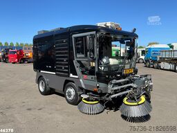 Ravo 580 with 3-rd brush