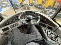 VOLVO A25G Dumper 10.137 h Baujahr 2021