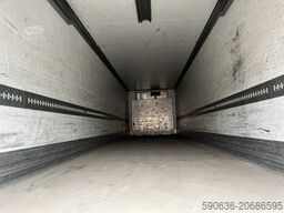 Schmitz Cargobull SKO10, Thermo King SLX100, LBW, Lenkachs