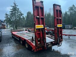 M&V 3 axle machine trailer repair object w/ hydraulic