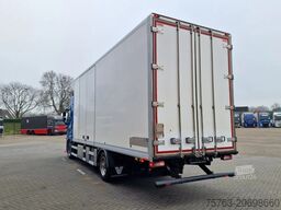 Volvo FH 13.460 Globetrotter XL 4x2 - Box with side d...