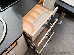 CORIGON T Advanced 750 LQ Queensbett+Solar+Marki+Etrusco