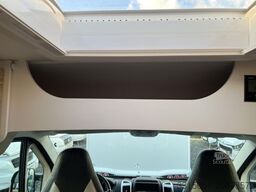 SUNLIGHT Cliff 540 Automatik+Solar+Markise+TV