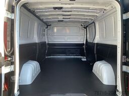 RENAULT Trafic KOMFORT L2H1 3,1t BLUE dCi 150 RFK+KLIMA