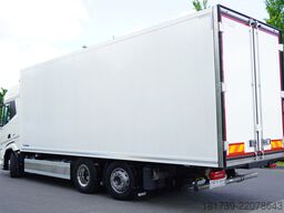 DAF XF 450 6x2 / KRONE 20 EPAL refrigerator
