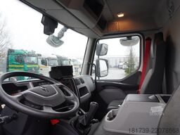Renault D210 12T / Bitemperature Refrigerator /
