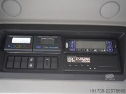 Renault D210 12T / Bitemperature Refrigerator /