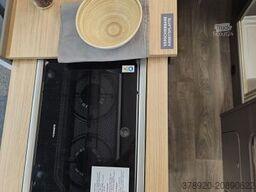 LMC Innovan Ford 592 Sondermodell März 26 Verfügbar