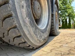 Mercedes-Benz AROCS 3742 8x4 EURO6 POMPA DO BETONU SERMAC 5Z42