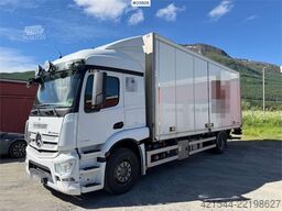 Mercedes-Benz Actros 1835L 4x2 box truck w/ ADR rigged, new clut