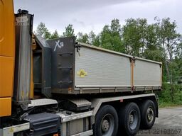 Volvo Fh540 8x4 plow rigged hook truck w/ 22T hook, two