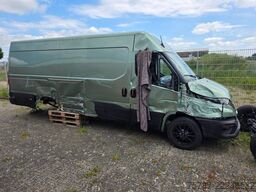 IVECO 35S18 Kastenwagen Maxi hoch&lang, Unfall