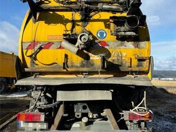 MAN 18.313 Sweeper w/ Bucher Optifant 70 superconstruc