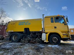 MAN 18.313 Sweeper w/ Bucher Optifant 70 superconstruc